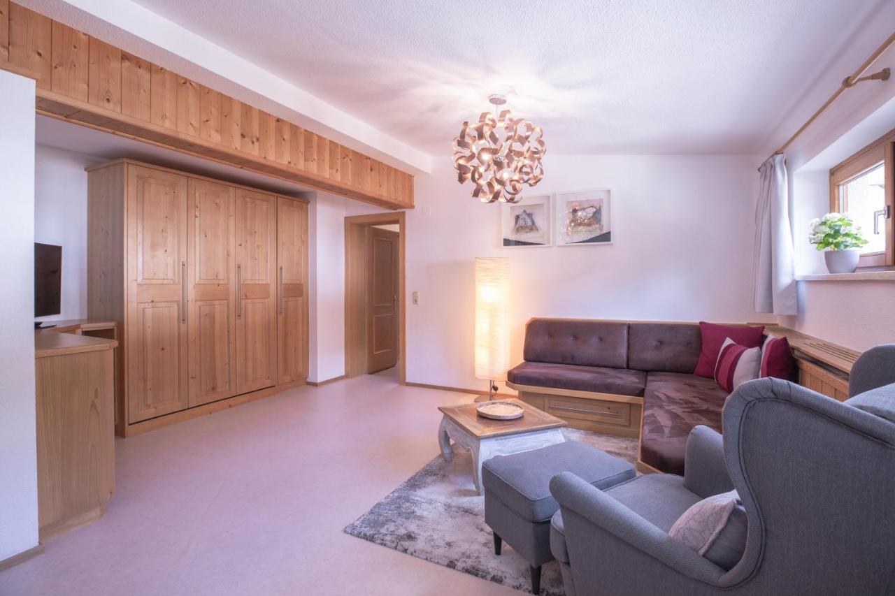 Haus Praxmarer Apartment Sankt Anton am Arlberg Bagian luar foto
