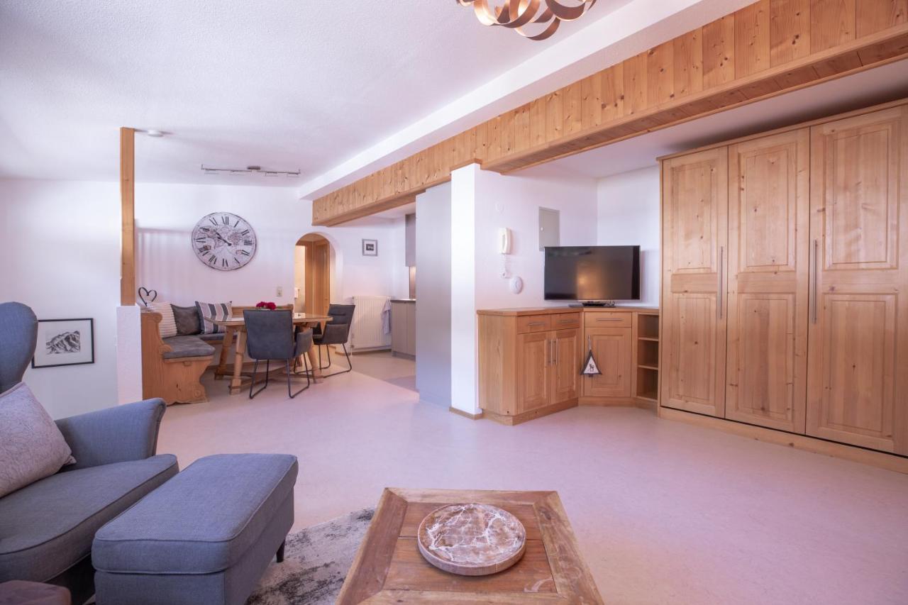 Haus Praxmarer Apartment Sankt Anton am Arlberg Bagian luar foto