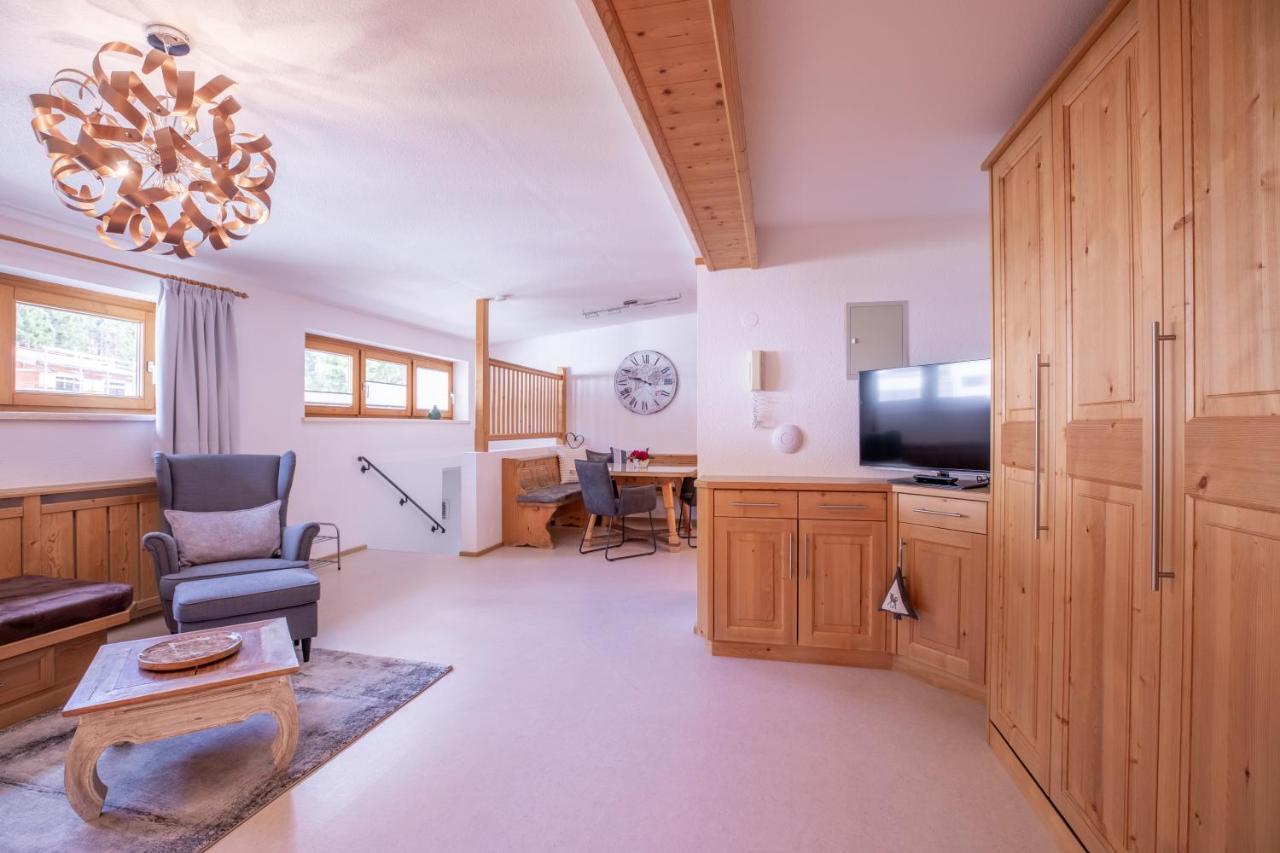 Haus Praxmarer Apartment Sankt Anton am Arlberg Bagian luar foto